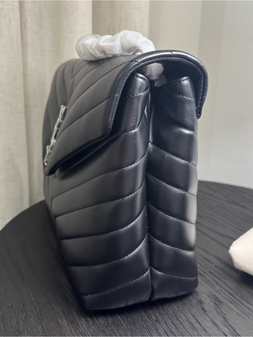 Saint Laurent YSL Loulou Medium Shoulder Bag Quilted Leather Black - Picture 4 of 9